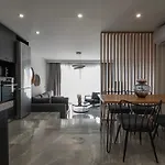Evitel Seaview By Rentalspro - Halkidiki Apartment